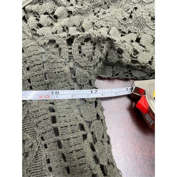 By & By Army Green Cold Shoulder Lace Blouse Size Small - Picture 8 of 8